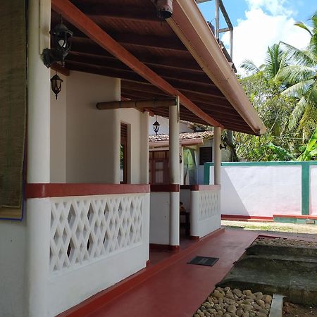 River Side Holiday Inn Weligama Extérieur photo